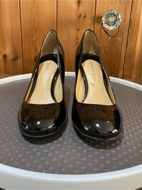GIANNI BINI Women’s Sz 8 1/2 M Black Patent Leather Heels GUC